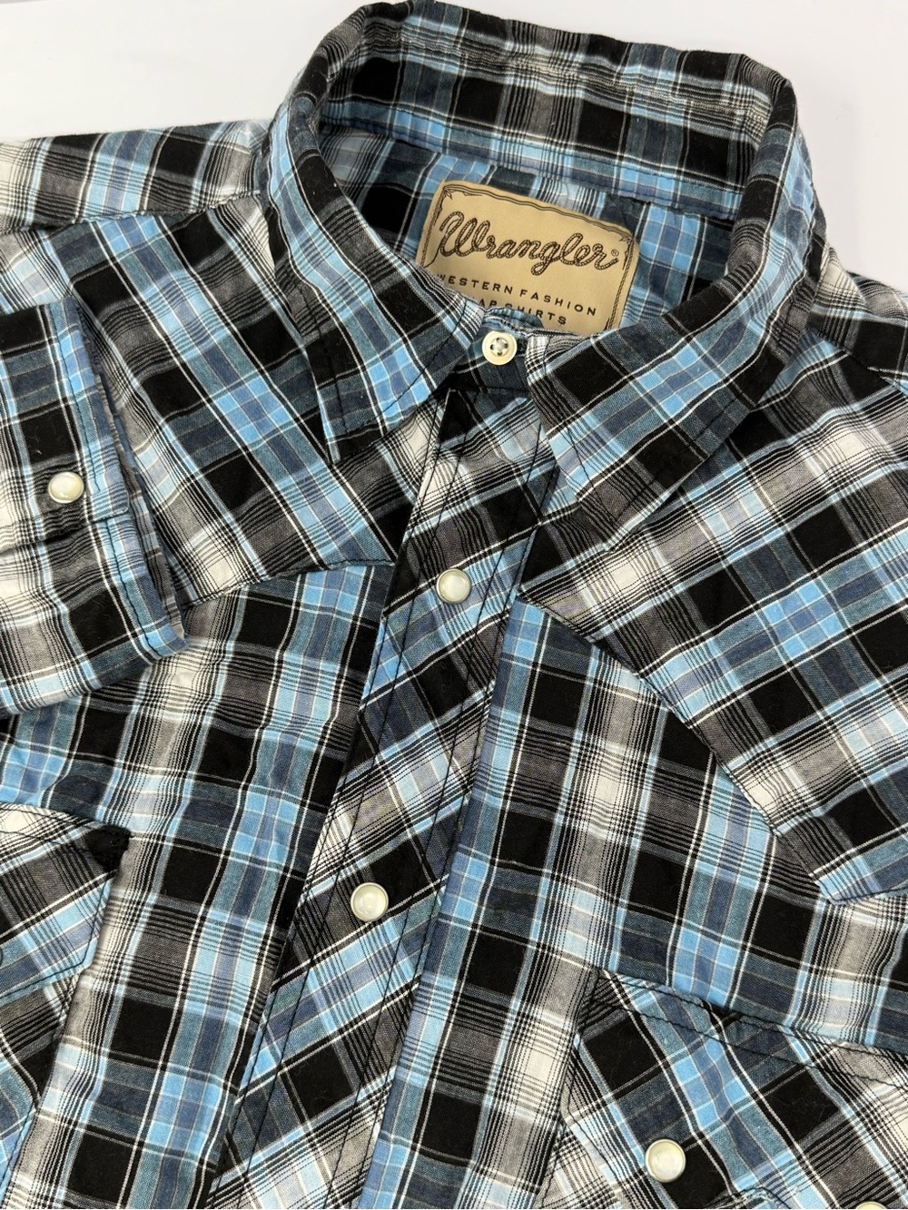Wrangler Shirt Men’s Blue/Black Plaid Western Pearl Snap Long Sleeve Sz Lg J7